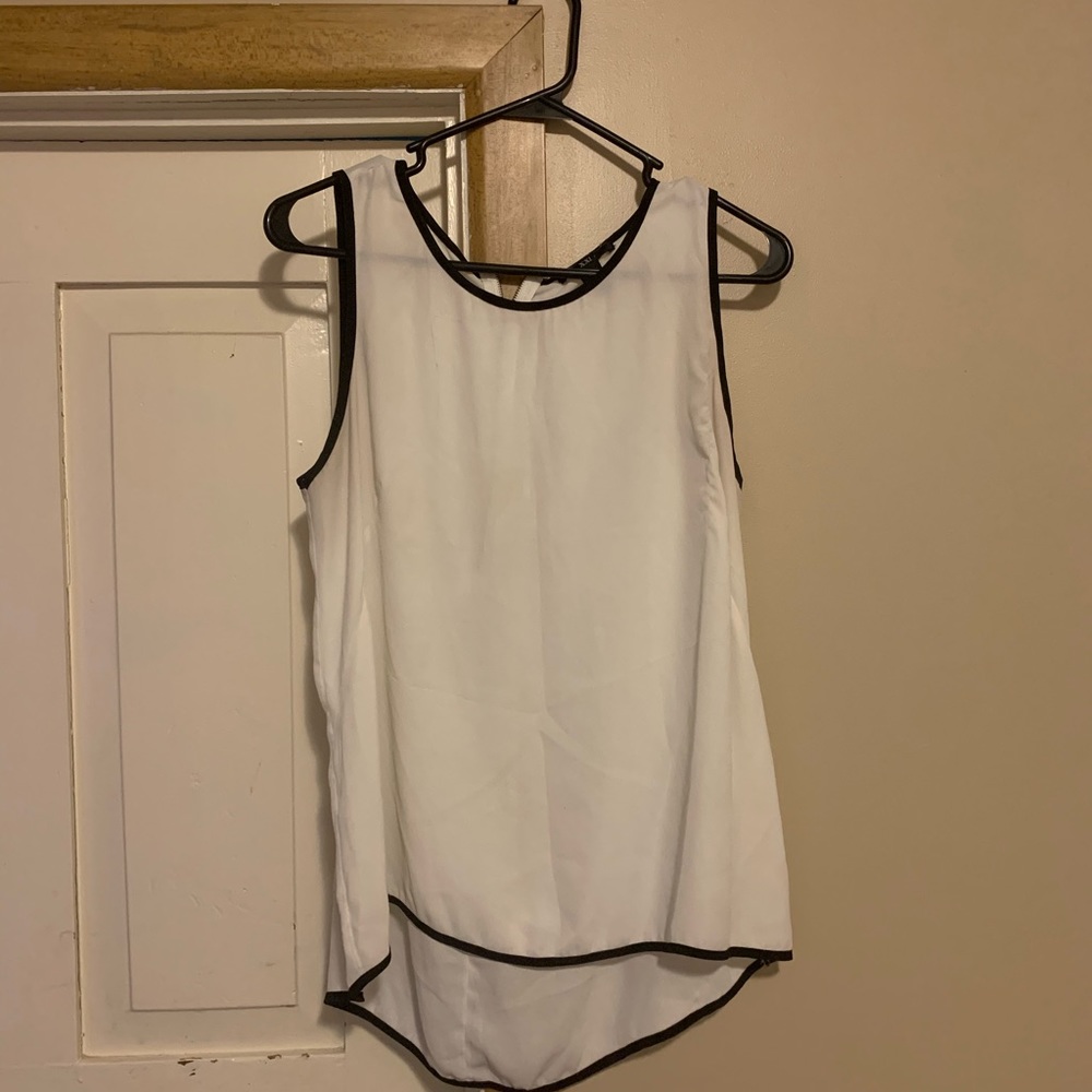 Junior tank top with zipper detail